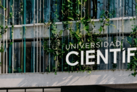 UNIVERSIDAD CIENTIFICA DEL SUR  CLINICA DENTAL